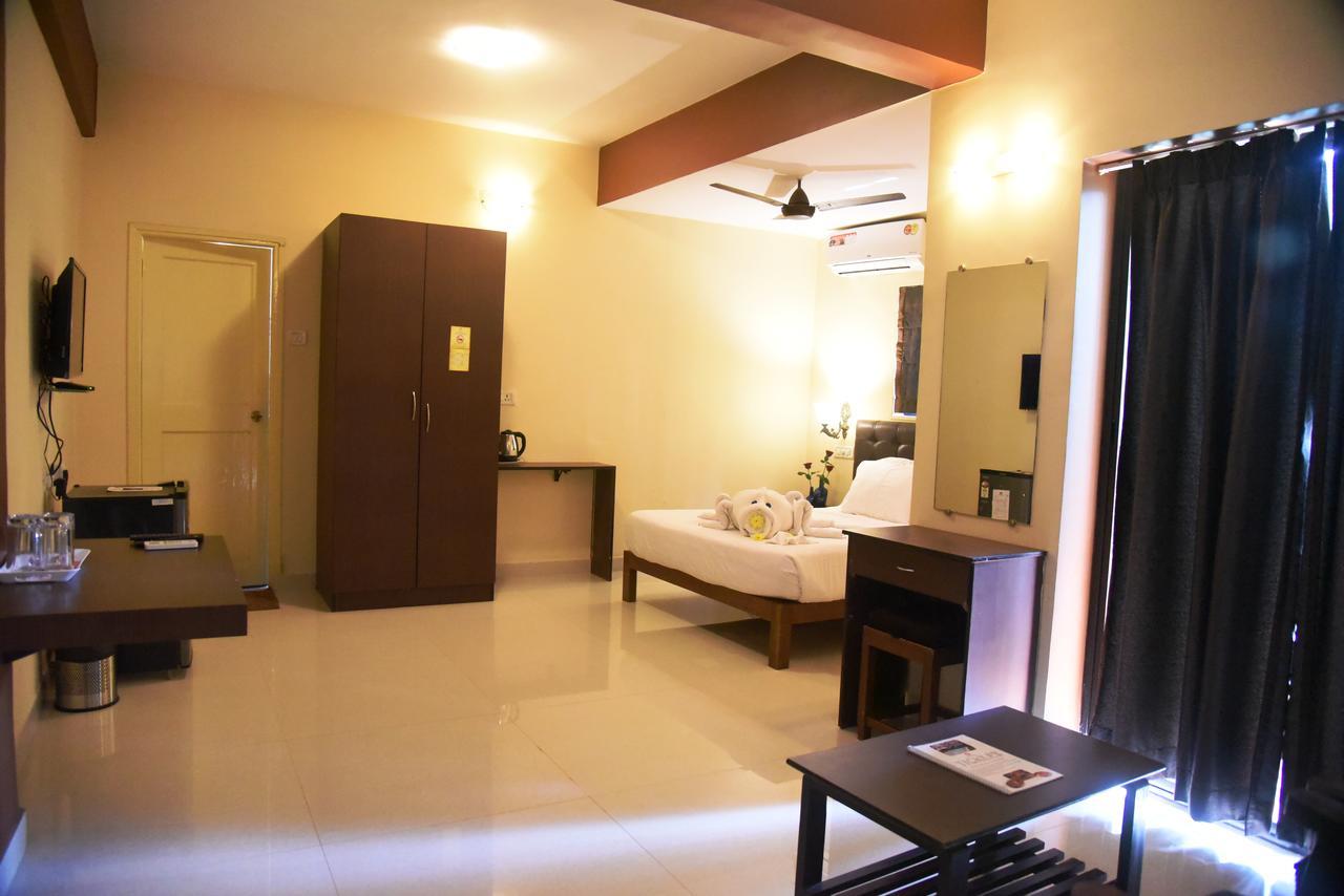 Ticlo Resorts Calangute Eksteriør billede